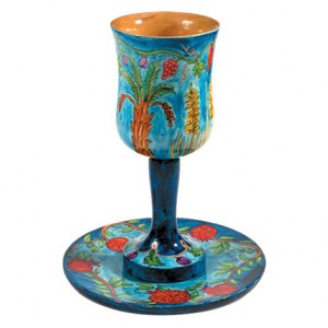 Yair Emanuel Large Wooden Kiddush Cup and Saucer with The Seven Species Copas y Fuentes para Kidush