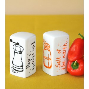 Salt and Pepper Shakers with Illustrations & English Text Salt & Pepper Shakers