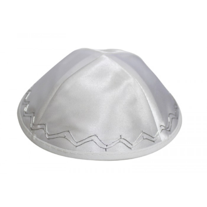 White Terylene Kippah with Zigzag Lines and Four Sections
